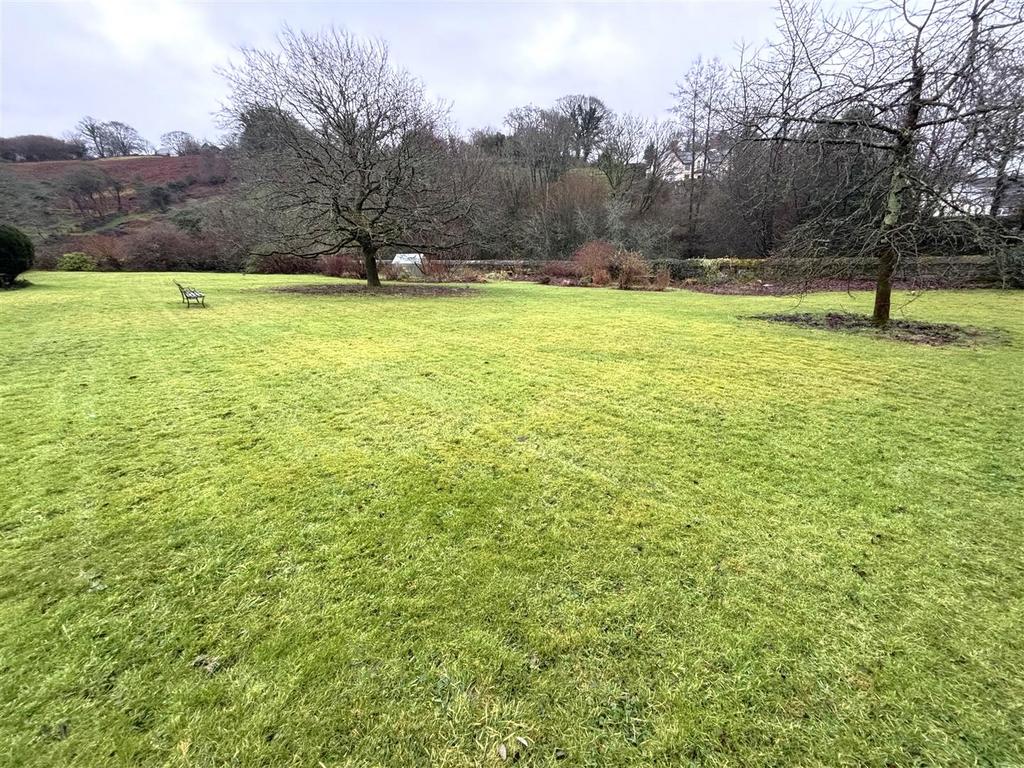 Communal Gardens (2).jpeg