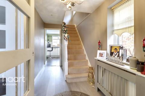 undefined, Gray Gardens, Rainham, RM13 7NH