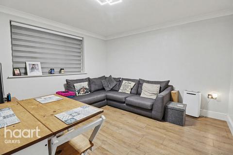 2 bedroom flat for sale, Dock Road, Tilbury