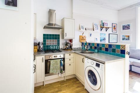 1 bedroom flat for sale, Balham, London, SW12