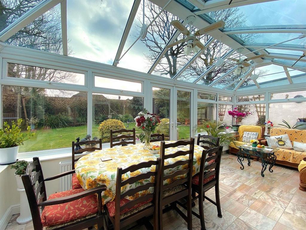 20 Windmill Drive - Conservatory1.jpg