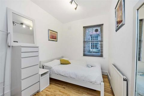 2 bedroom flat to rent, Liberty Street, London SW9