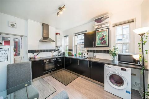 2 bedroom flat to rent, Liberty Street, London SW9