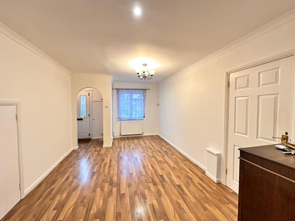 Four bed semi-detached house to rent , Datchet SL