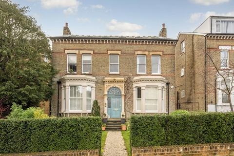 3 bedroom flat to rent, Edge Hill, Wimbledon, London, SW19