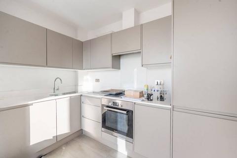 1 bedroom flat to rent, Roxborough Avenue, Harrow, HA1