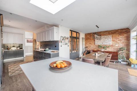 5 bedroom semi-detached house to rent, Cunningham Park, Harrow, HA1