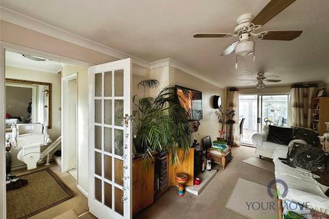 2 bedroom terraced house for sale, Great Cliffe Road, East Sussex BN23