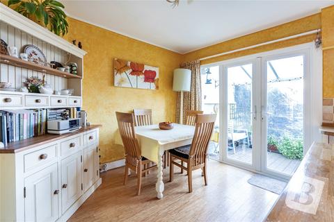 4 bedroom terraced house for sale, Laurel Avenue, Gravesend, Kent, DA12