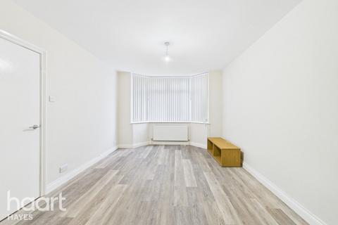 4 bedroom terraced house for sale, Crane Gardens, Hayes