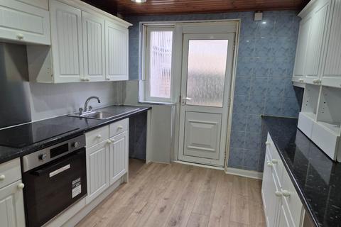3 bedroom flat to rent, Kelso Street, Glasgow
