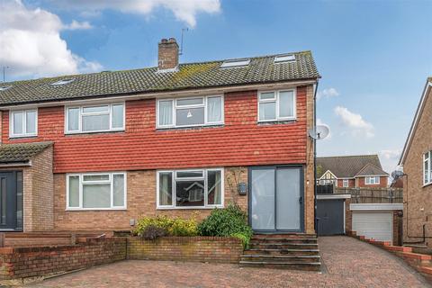 4 bedroom semi-detached house for sale, Cobbetts Ride, Tring