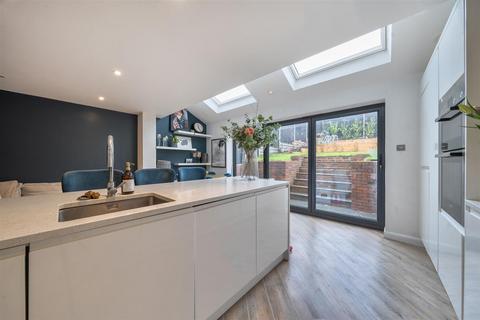 4 bedroom semi-detached house for sale, Cobbetts Ride, Tring
