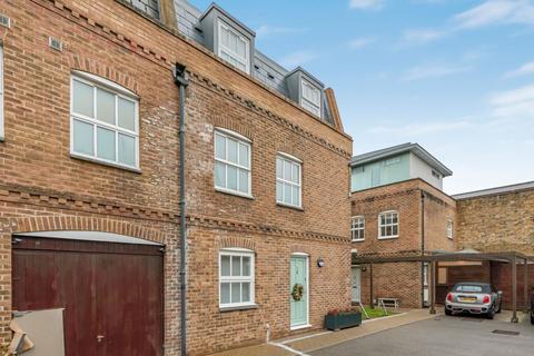5 bedroom house for sale, Restoration Square, Battersea, London, SW11