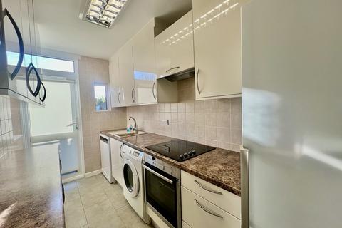 undefined, Warden Avenue, Harrow HA2
