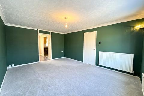 undefined, KING'S LYNN - 3 Bedroom End Terrace House close to QEH