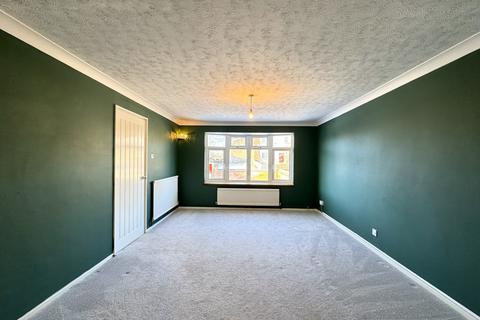 undefined, KING'S LYNN - 3 Bedroom End Terrace House close to QEH