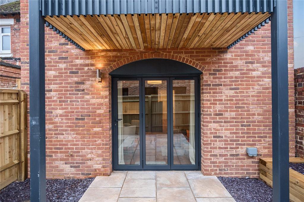 Courtyard Garden