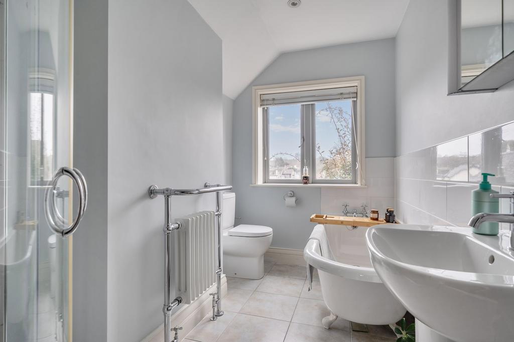 En-Suite Bathroom