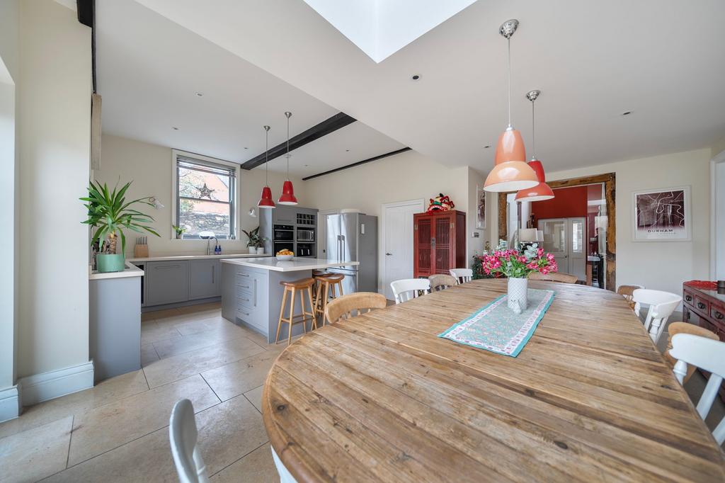 Kitchen / Dining Room