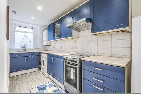 1 bedroom flat to rent, Avenue Crescent, London, W3