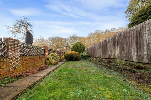 3 bedroom terraced house for sale, Castlewood Drive, Eltham, London, SE9