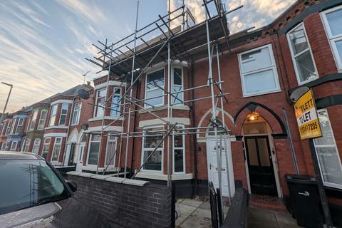 3 bedroom terraced house to rent - Walthall St, Crewe