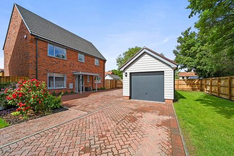 3 bedroom detached house for sale, Grange Close, Bury St. Edmunds IP30