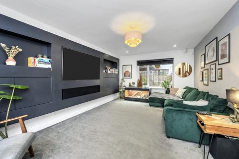 3 bedroom detached house for sale, Grange Close, Bury St. Edmunds IP30