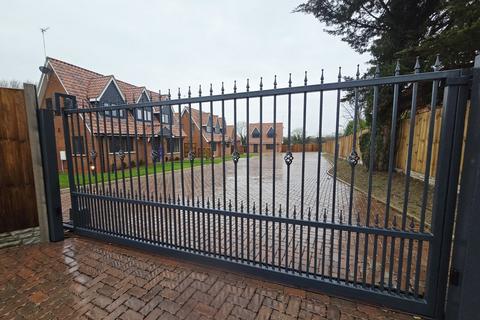 3 bedroom detached house for sale, Barley Close, St Albans