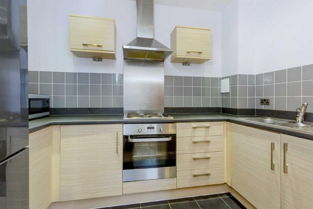 Felix-court-charcot-road-colindale-nw9