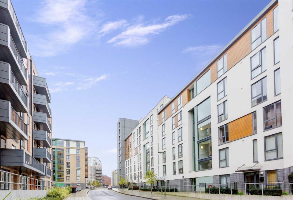 Felix-court-charcot-road-colindale-nw9