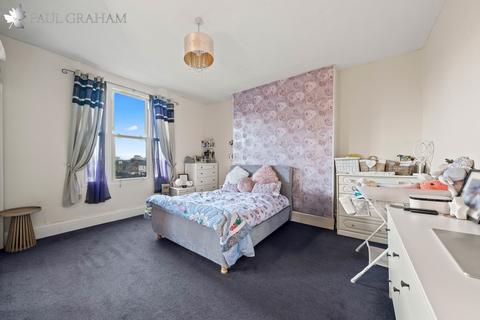 1 bedroom flat for sale, Elgin Road, Wallington