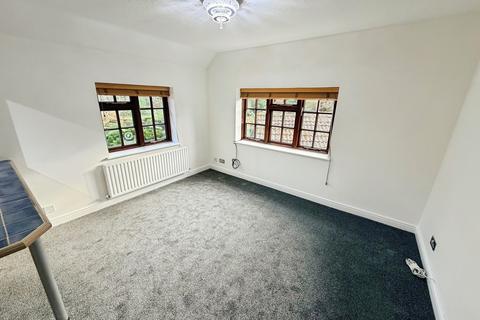 2 bedroom apartment to rent, Glebe Lane, Basingstoke RG23