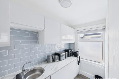 3 bedroom barn conversion to rent, Haigh Road, Blackpool FY1