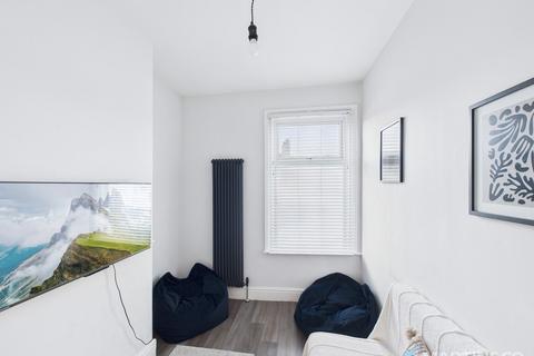 3 bedroom barn conversion to rent, Haigh Road, Blackpool FY1