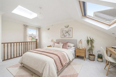 3 bedroom house for sale, Stanley Gardens Road, Teddington, TW11