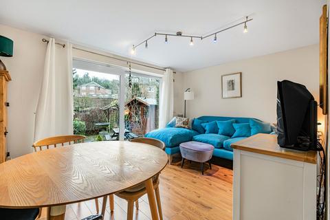 2 bedroom ground floor maisonette for sale, Godstone Road, Caterham