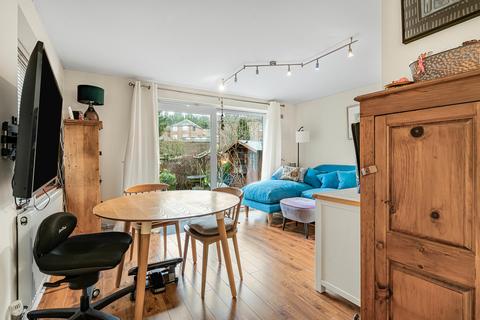 2 bedroom ground floor maisonette for sale, Godstone Road, Caterham