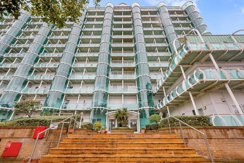 Sydney Road, Tower Point, EN2