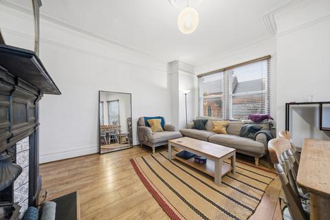 2 bedroom maisonette to rent, Telford Avenue, Streatham SW2