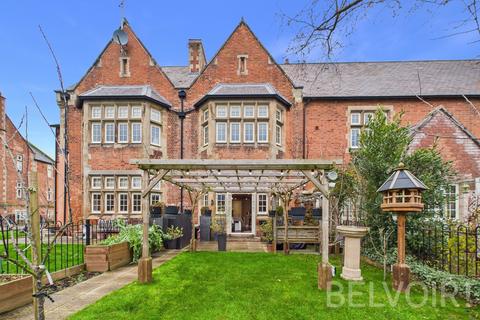 2 bedroom flat for sale, The Furlongs, Bicton Heath, Shrewsbury, SY3