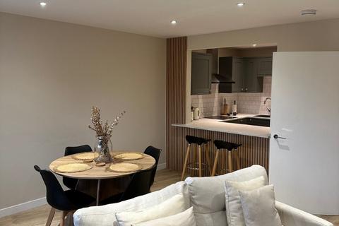 3 bedroom flat to rent, Springfield Lane, Leith, Edinburgh, EH6