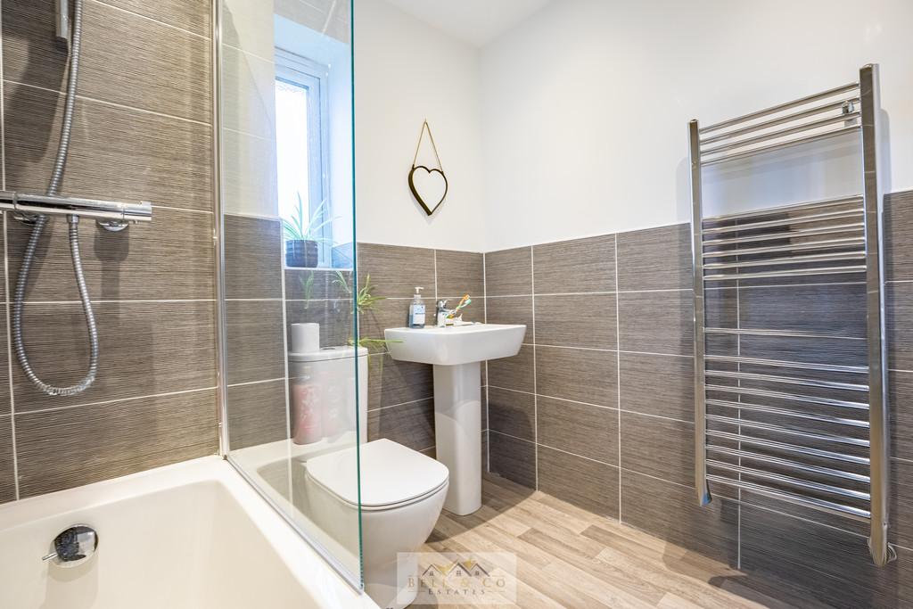 Bathroom 1.2