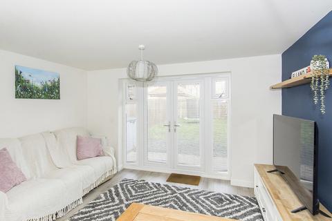 2 bedroom semi-detached house for sale, Beech Avenue, Market Harborough