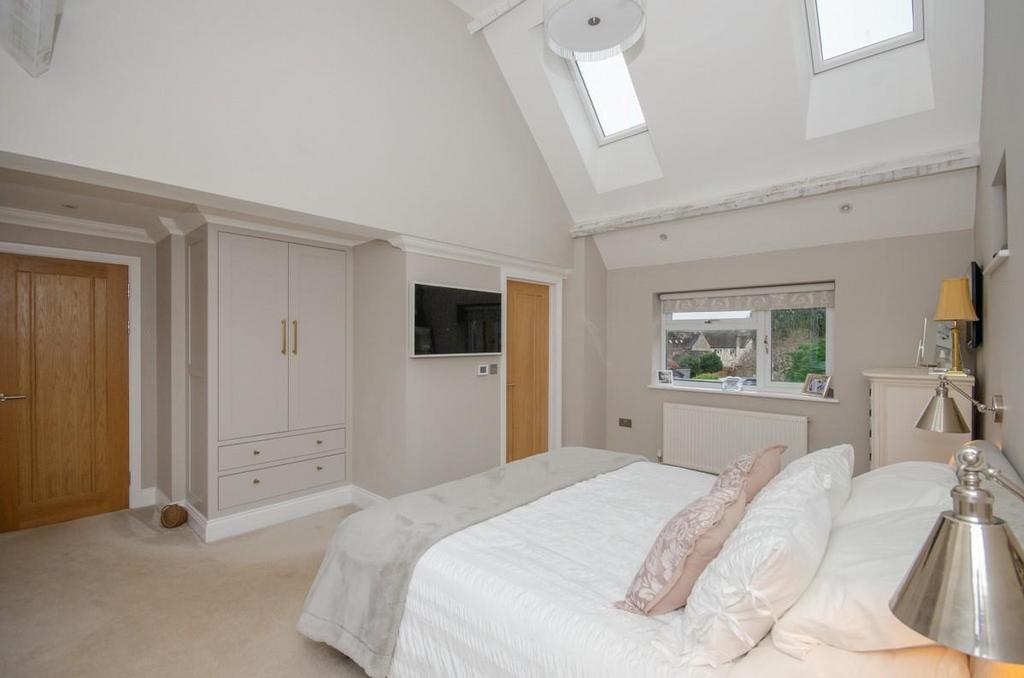 Master bedroom.jpg