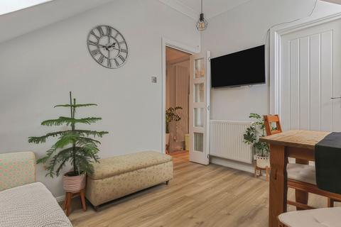 1 bedroom apartment for sale, Hawkwood Road, Bournemouth