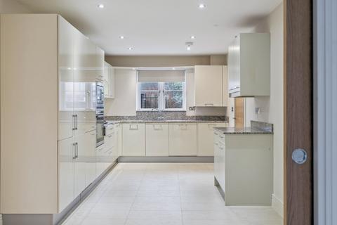 3 bedroom semi-detached house for sale, Kingsway, Farnham Common SL2