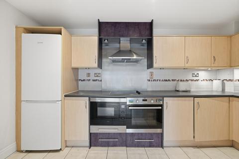 2 bedroom apartment to rent, Riverside West, Smugglers Way