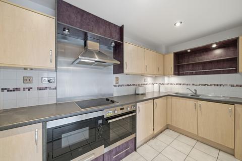 2 bedroom apartment to rent, Riverside West, Smugglers Way